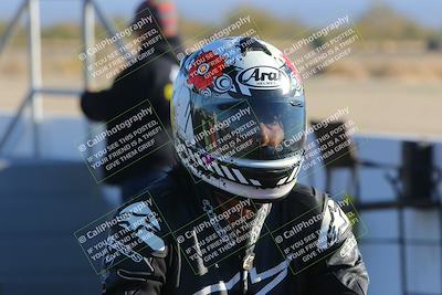 media/Nov-27-2022-TrackXperience (Sun) [[2de2da2cf6]]/Around the Pits/